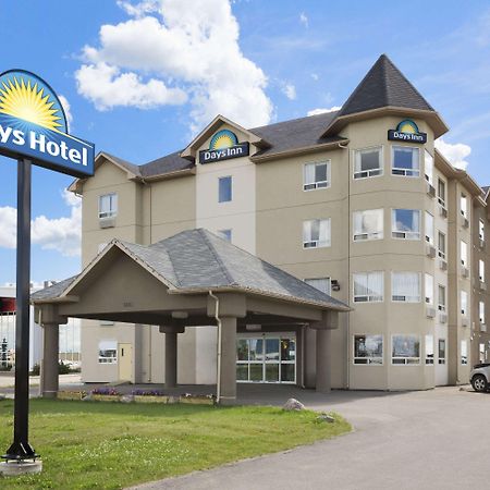 Days Inn By Wyndham Bonnyville Eksteriør billede