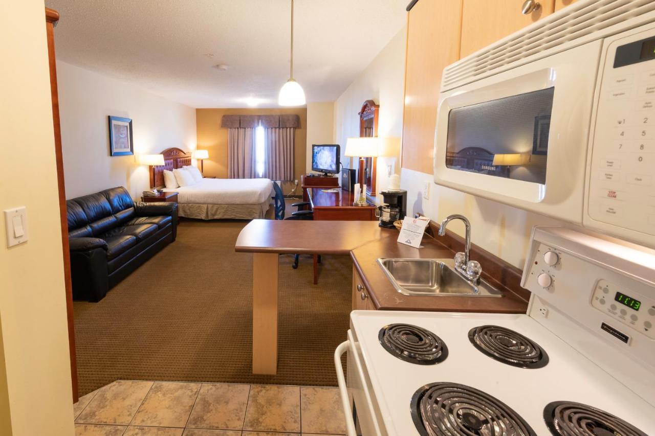Days Inn By Wyndham Bonnyville Eksteriør billede