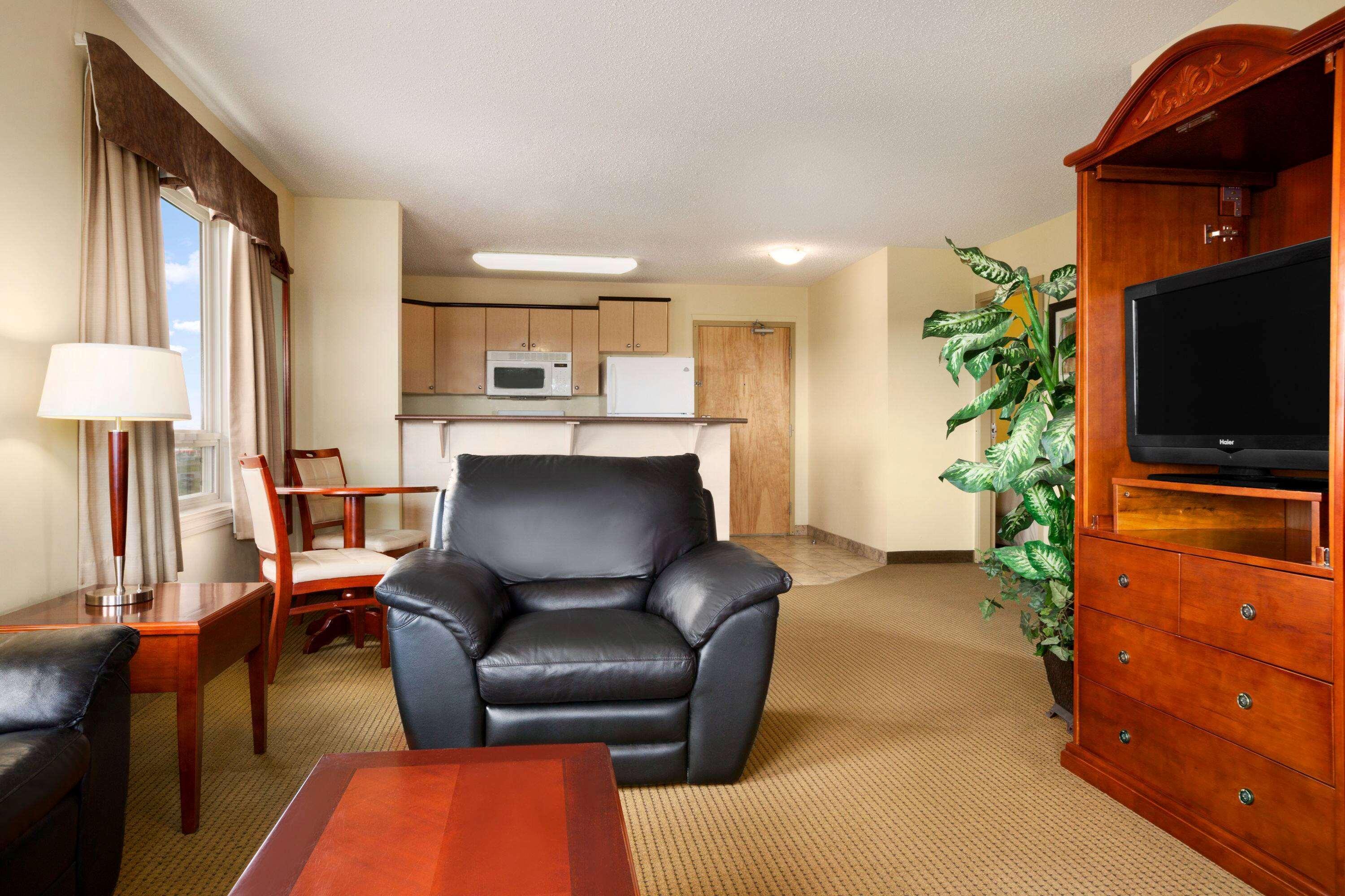 Days Inn By Wyndham Bonnyville Eksteriør billede